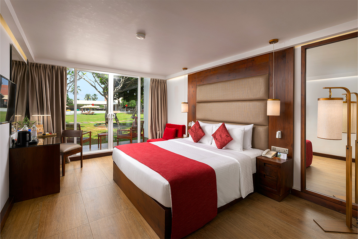  room slider image 1